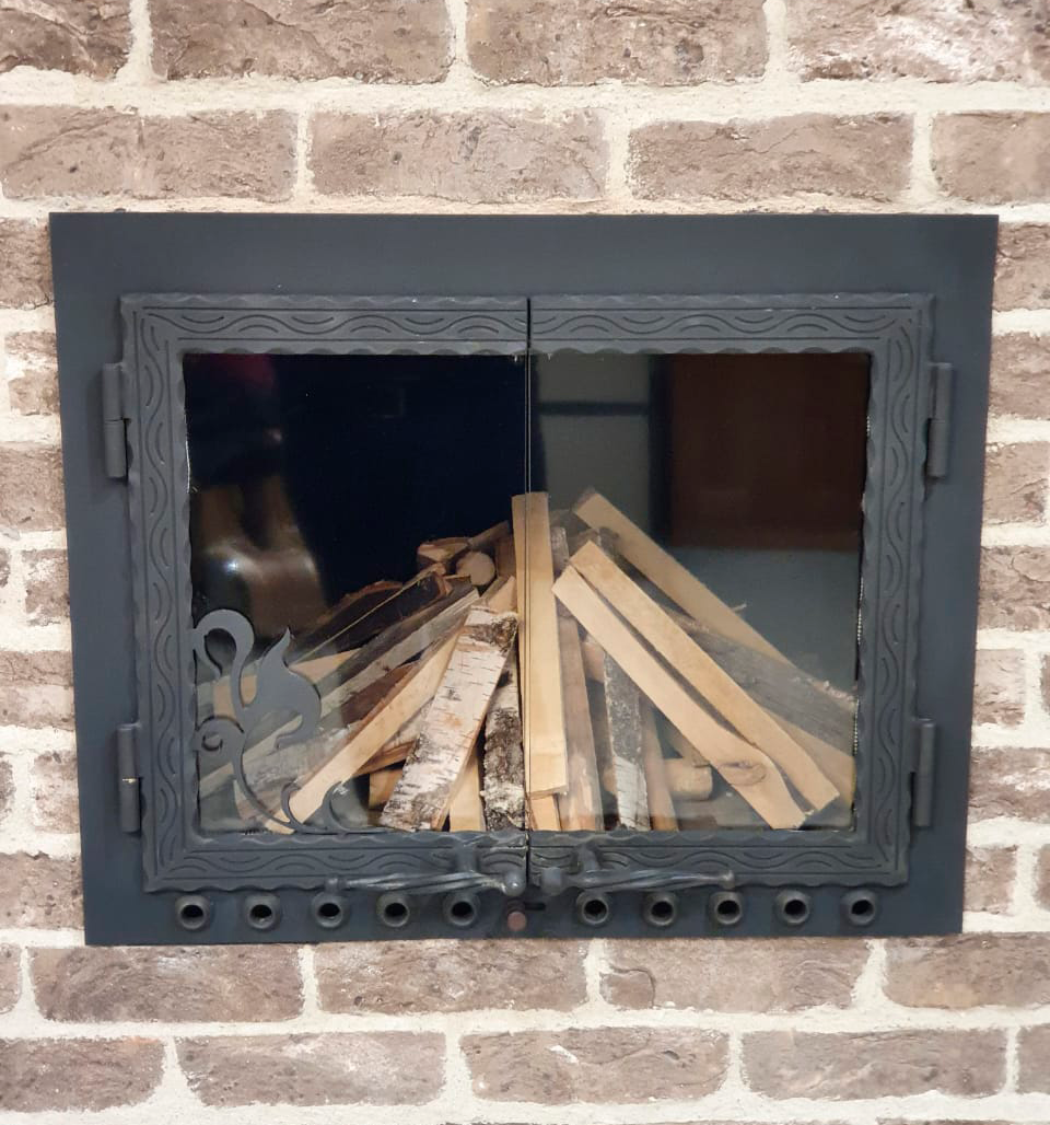 Каминная дверь 600×600 мм с обдувом фото в Москве